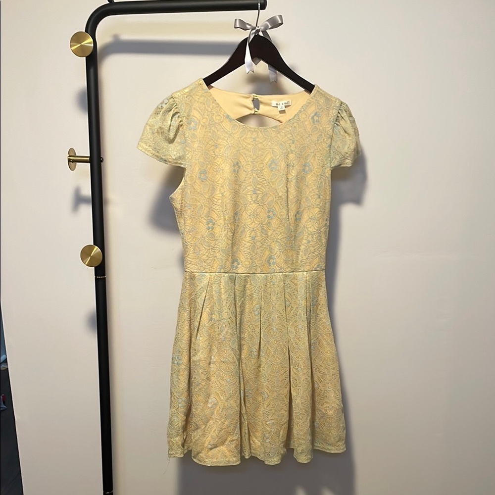 Elegant Yellow/blue lace dress
